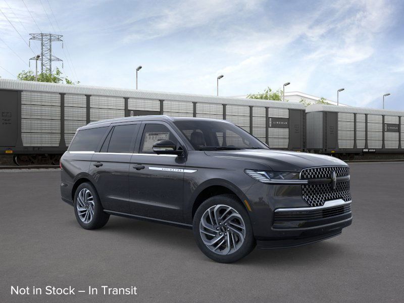 Thumbnail: 2025 Lincoln Navigator - 7