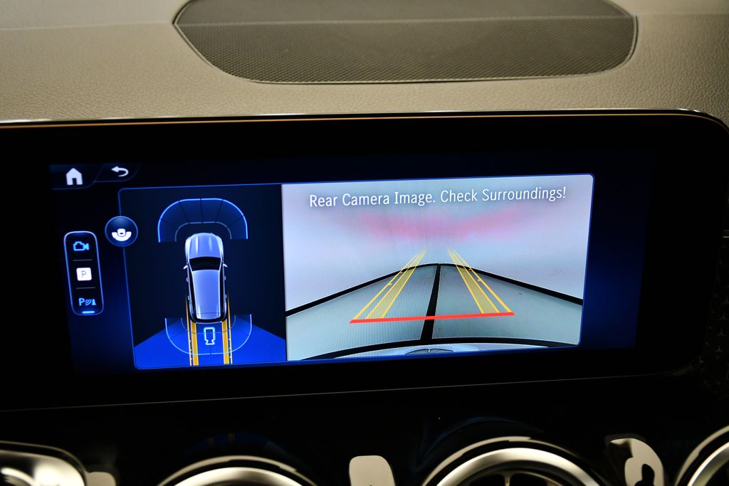 Thumbnail: 2026 Mercedes-Benz GLB - 26