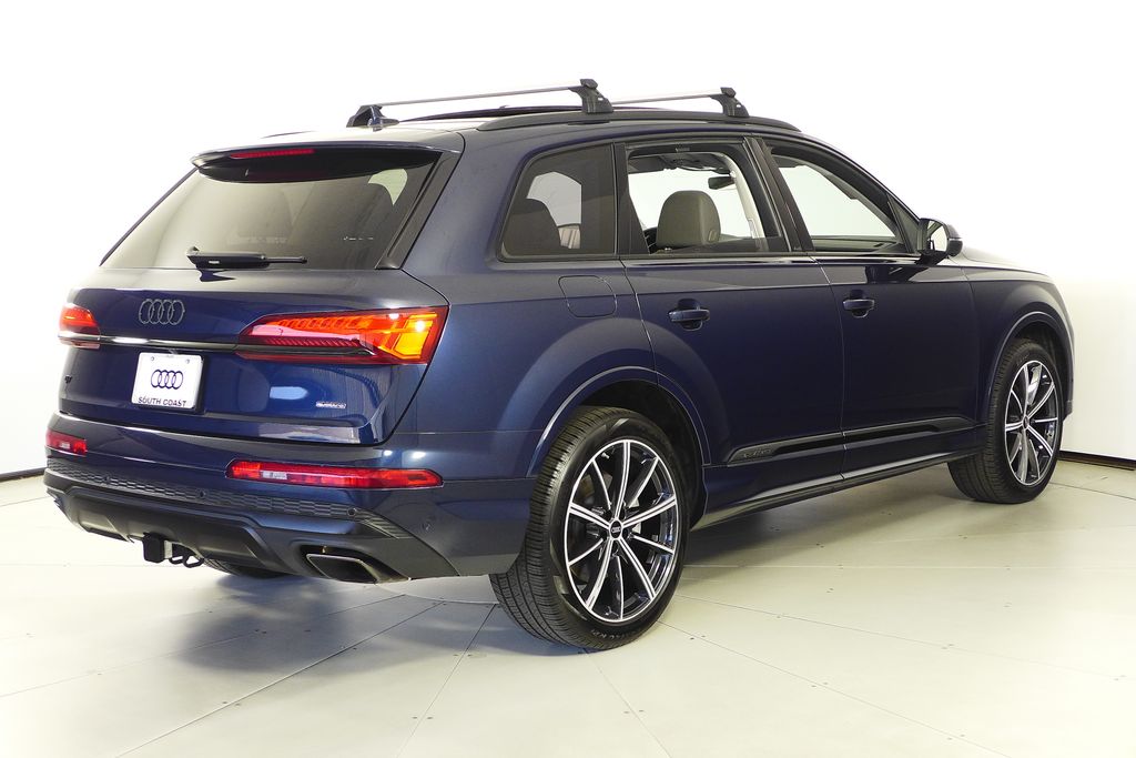 Thumbnail: 2025 Audi Q7 - 7