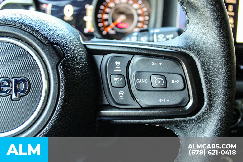 Used 2025 Black Jeep Rubicon image 27