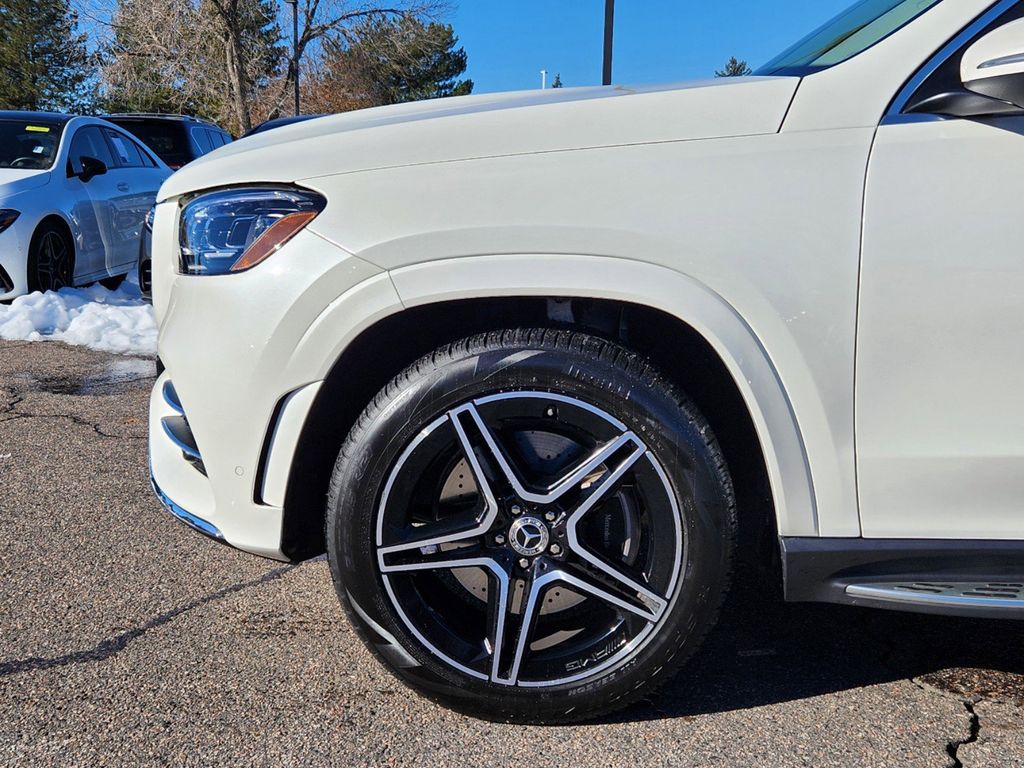 2023 Mercedes-Benz GLS GLS 580 9