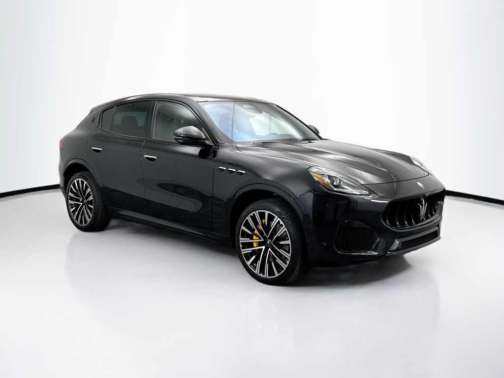 Thumbnail: 2023 Maserati Grecale - 3