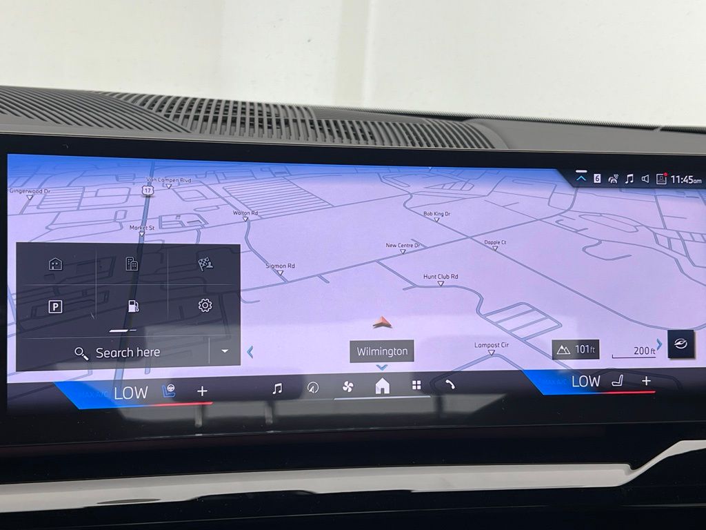 Thumbnail: 2026 BMW 5 Series - 12