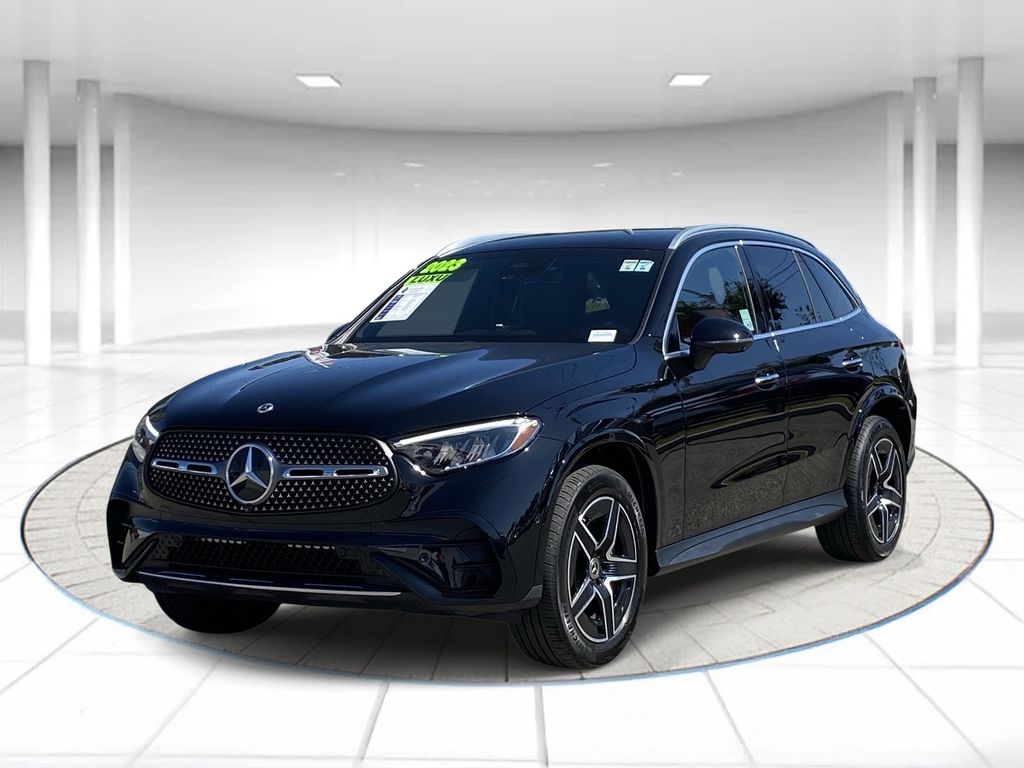 2023 Mercedes-Benz GLC GLC 300's photo
