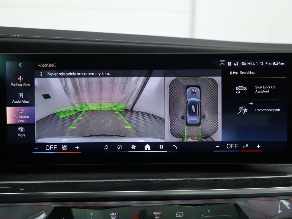 Thumbnail: 2026 BMW i7 - 16