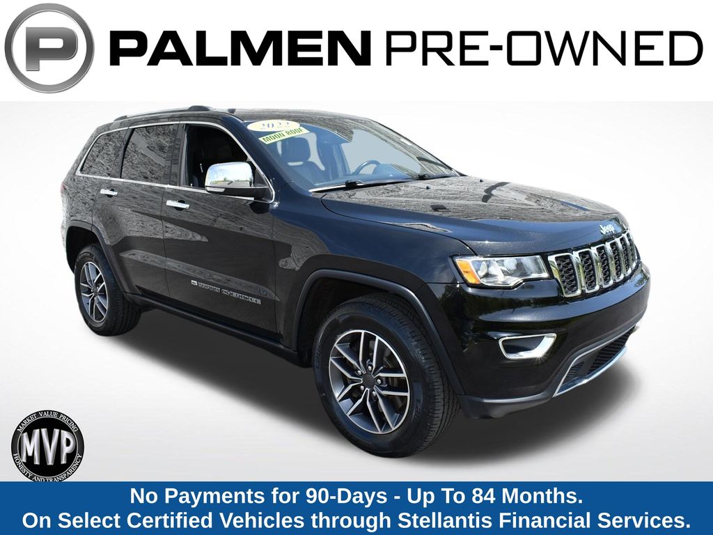 Diamond Black Crystal Pearlcoat 2022 Jeep Grand Cherokee SUV / Crossover Four-Wheel Drive 8-Speed Automatic