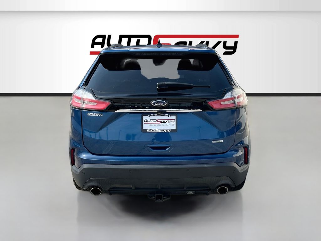 Used 2020 Blue Ford SE image 6