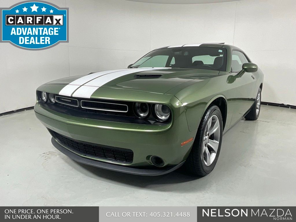 2018 Dodge Challenger SXT's photo