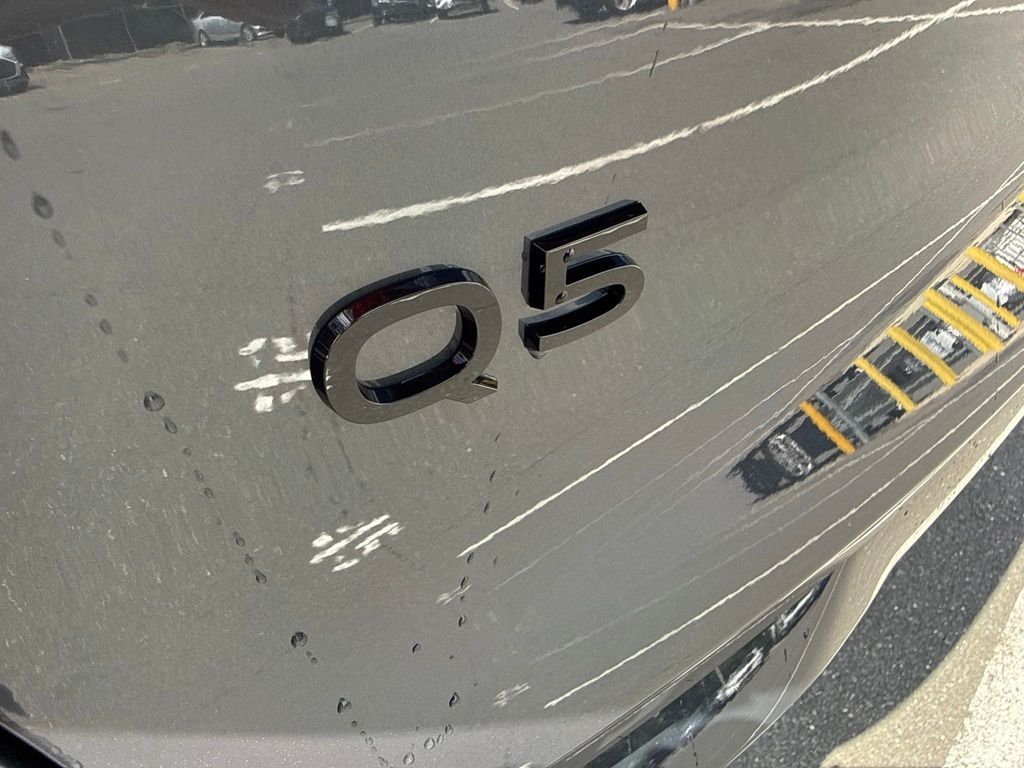 Thumbnail: 2026 Audi Q5 - 9