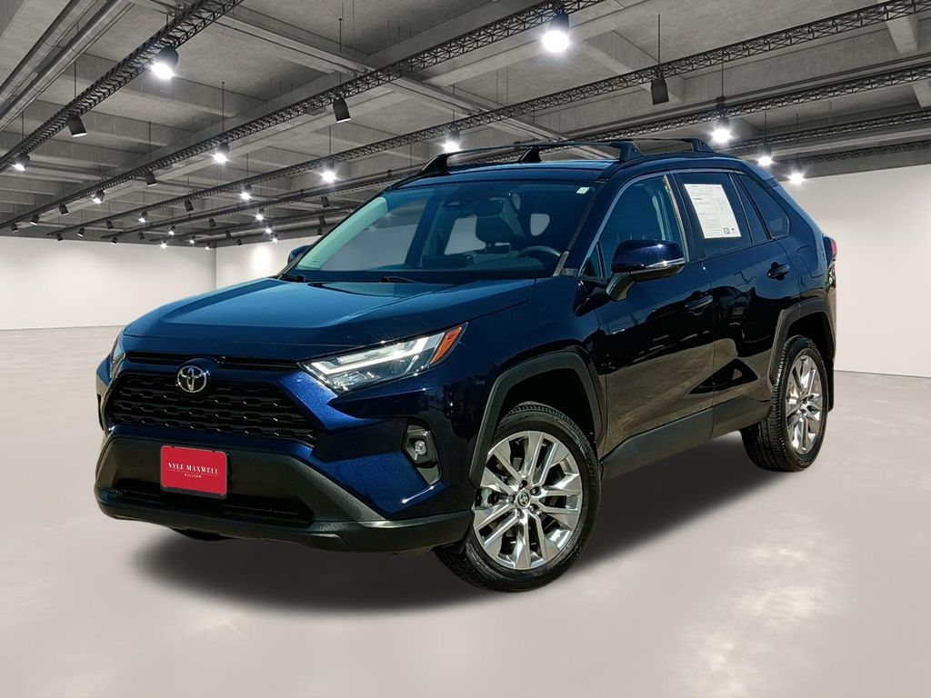 2024 Toyota RAV4 XLE Premium FWD