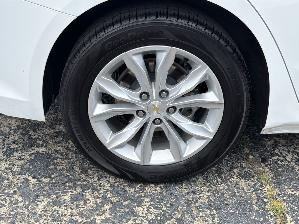 Used 2024 Chevrolet Malibu Sedan