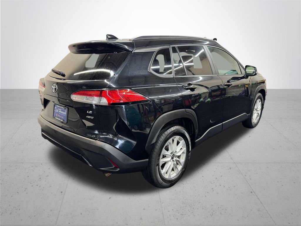 2024 Toyota Corolla Cross LE