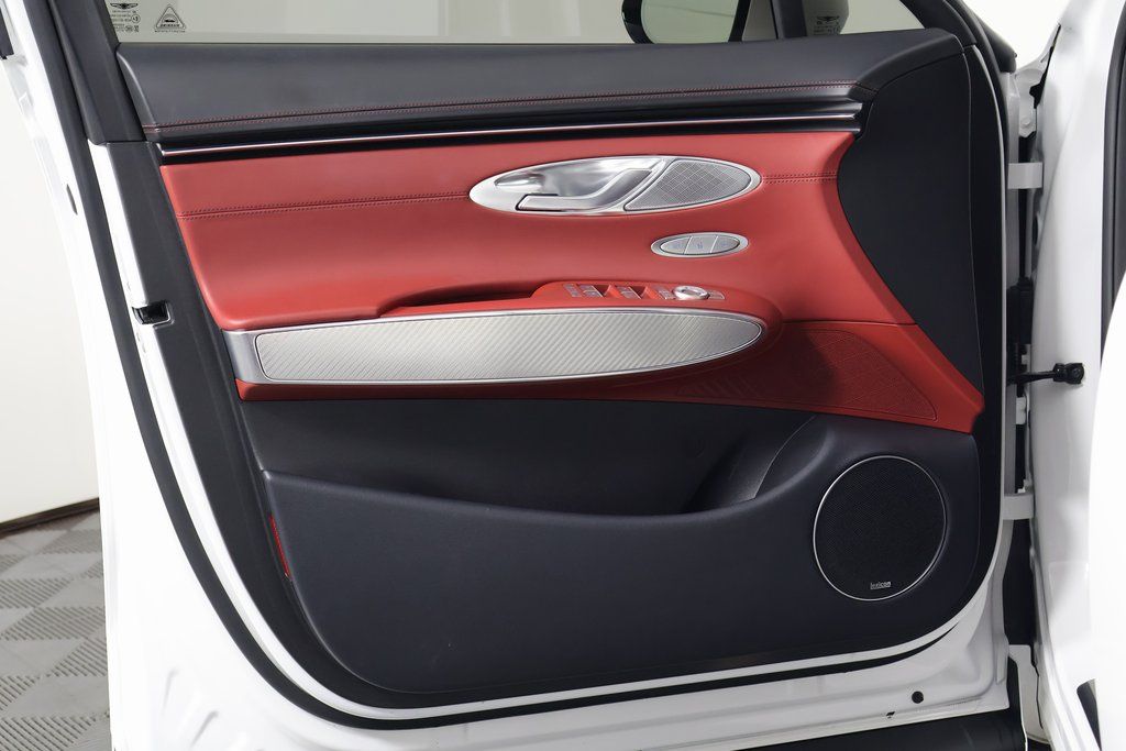 Thumbnail: 2023 Genesis GV70 - 12