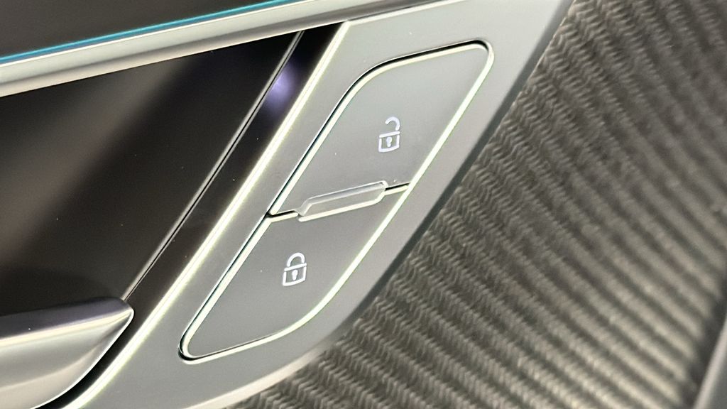2025 Audi S7  26