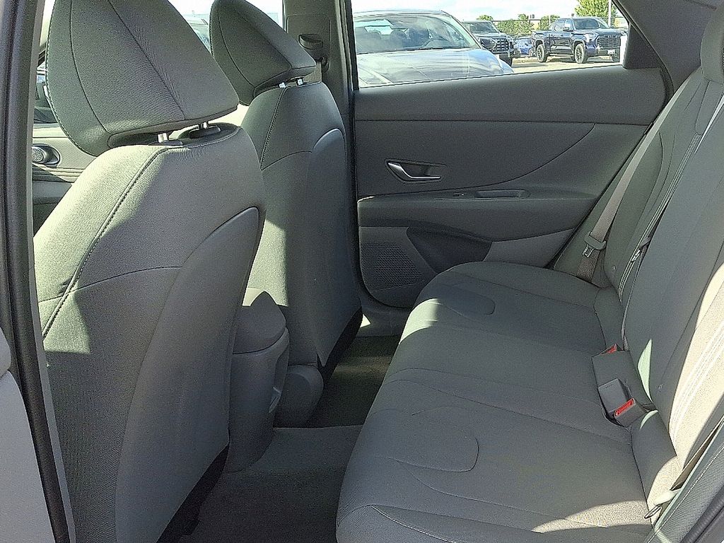 Thumbnail: 2025 Hyundai Elantra - 6