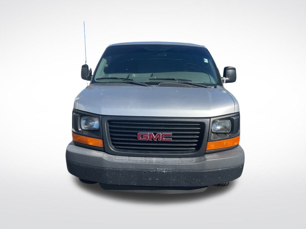 2016 GMC Savana Cargo Work Van's photo