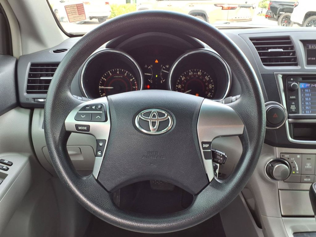 Used 2013 Toyota Highlander SUV
