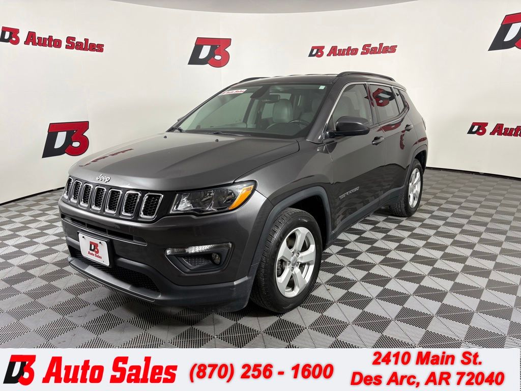 Gray (Granite Crystal Metallic Clearcoat) 2019 Jeep Compass Latitude FWD SUV / Crossover Front-Wheel Drive 6-Speed Automatic