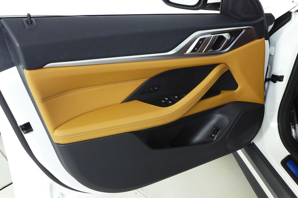 Thumbnail: 2023 BMW i4 - 11