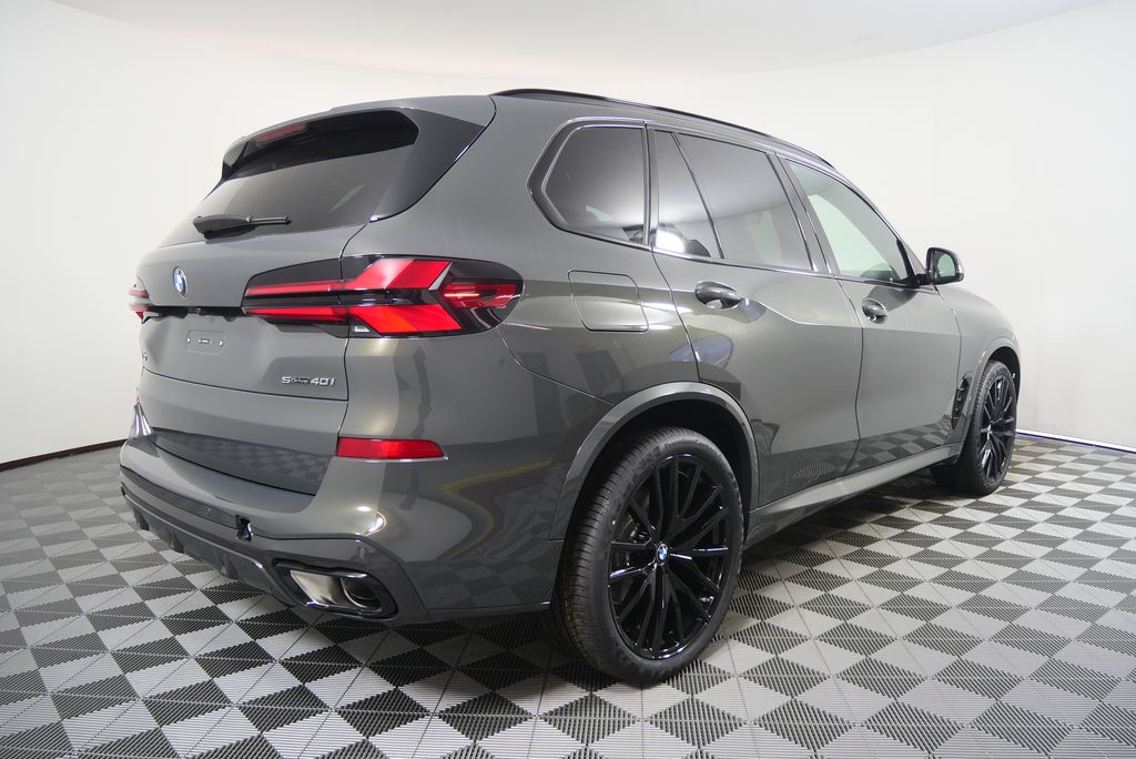 Thumbnail: 2026 BMW X5 - 3