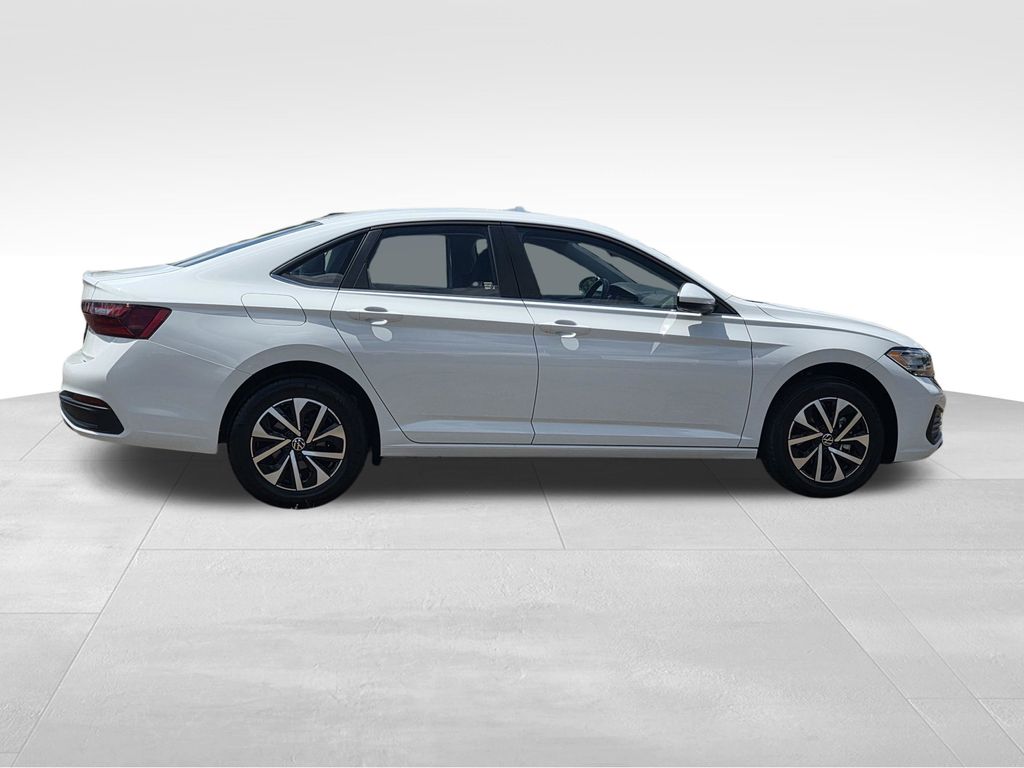 Used 2024 Volkswagen Jetta Sedan