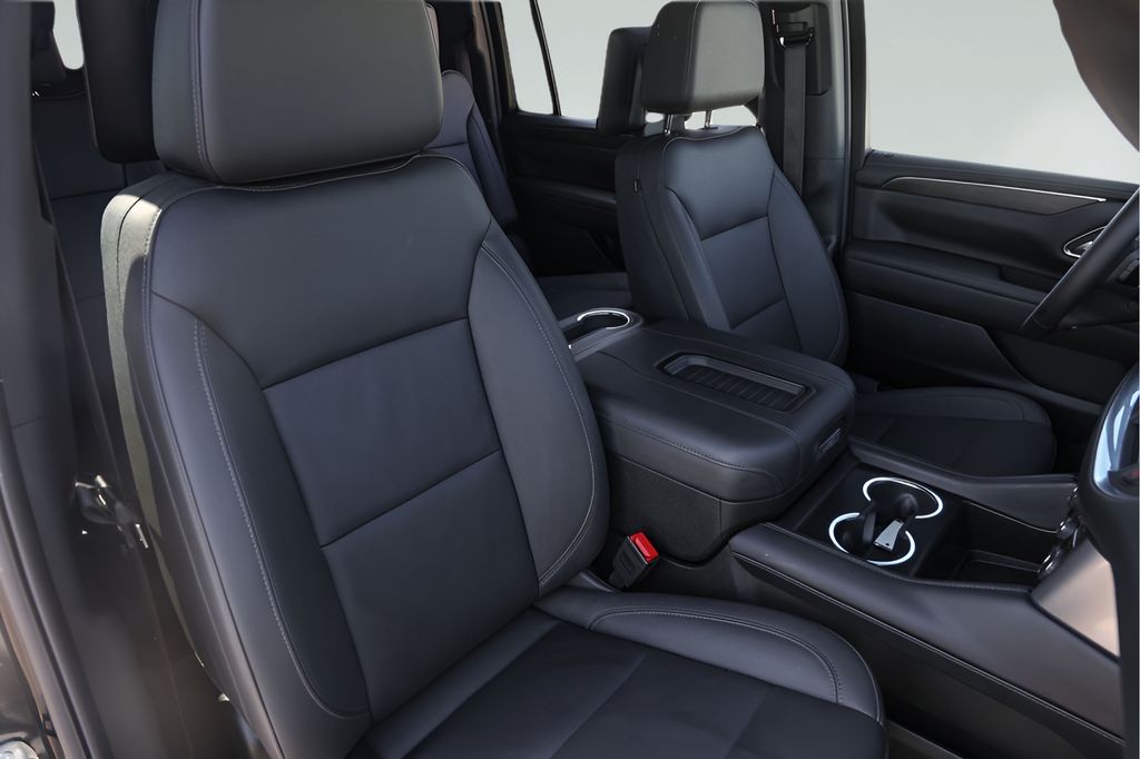 Used Car 2024 Chevrolet Suburban  Z71 For Sale Under $70,000 In Austin, Texas