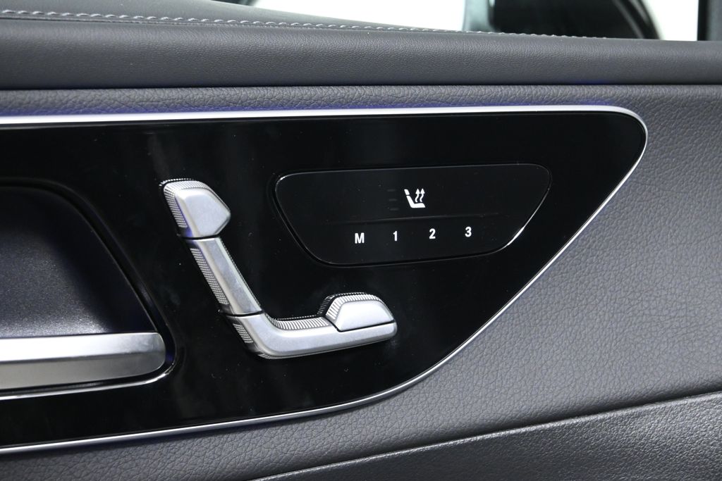 Thumbnail: 2026 Mercedes-Benz GLC - 22