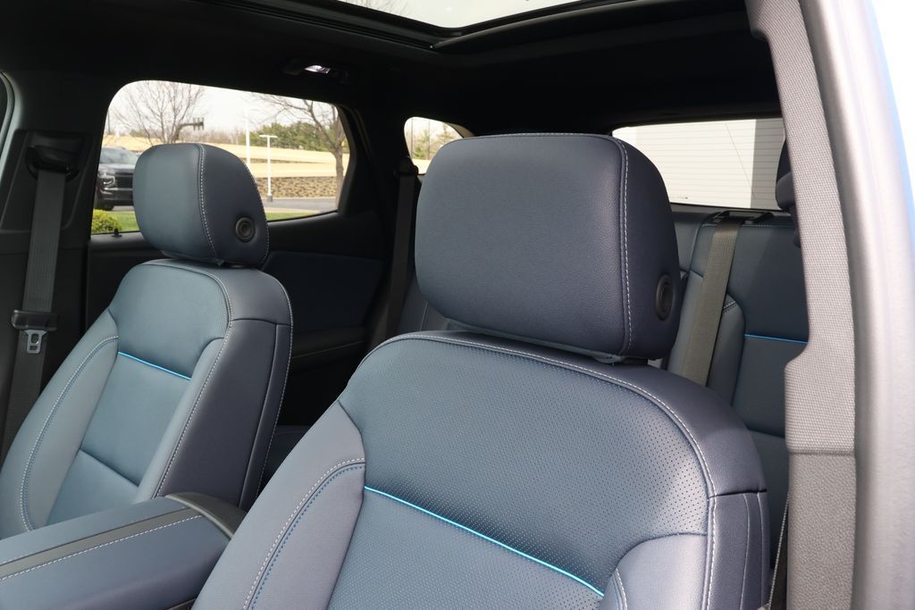 Thumbnail: 2026 Chevrolet Blazer - 14