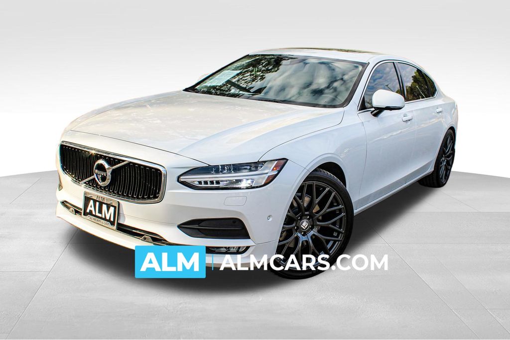 2018 Volvo S90 T5 Momentum AWD