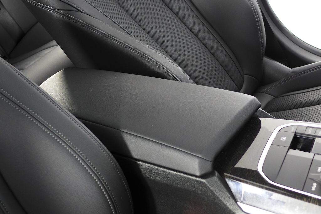 Thumbnail: 2022 BMW 3 Series - 16