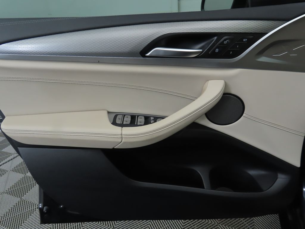 Thumbnail: 2021 BMW X3 - 25