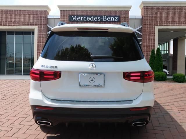 2024 Mercedes-Benz GLB 250 5