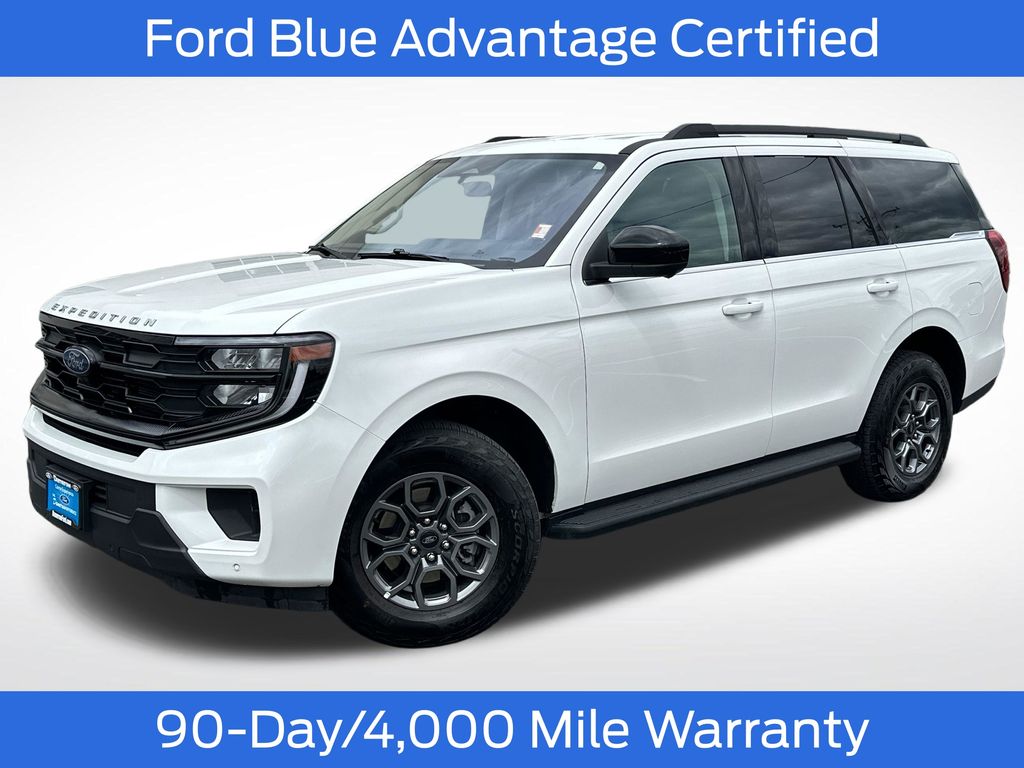 Star White Metallic Tri-Coat 2025 Ford Expedition SUV / Crossover Four-Wheel Drive Automatic