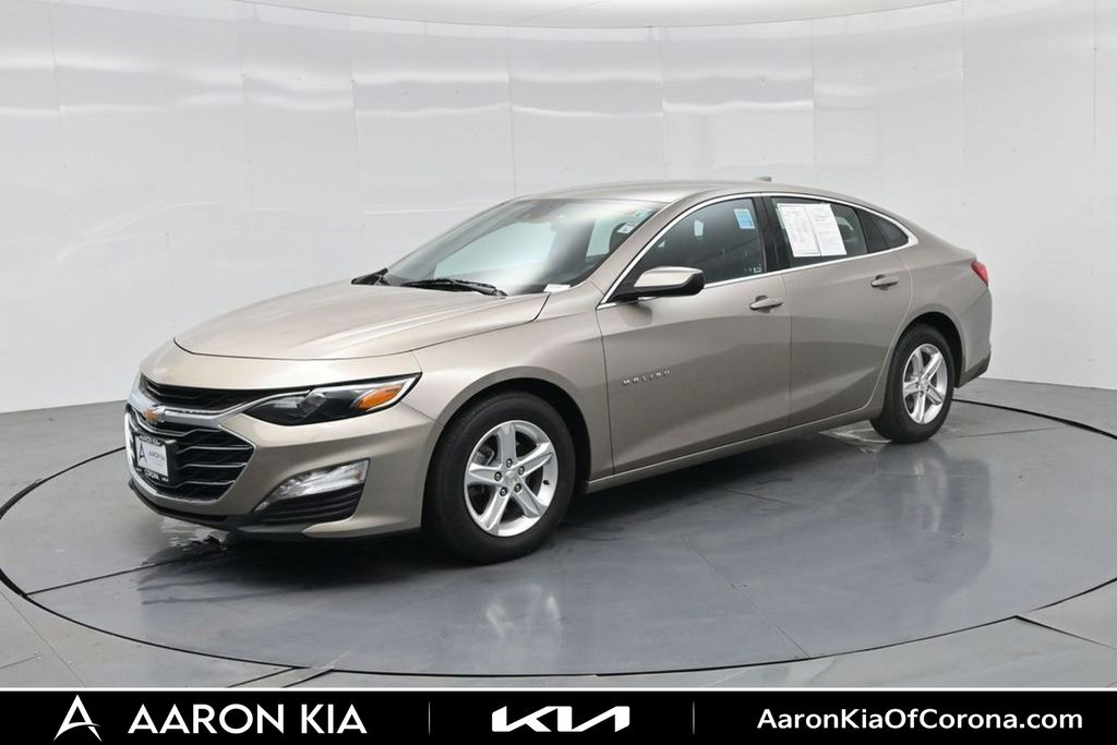 2023 Chevrolet Malibu LT with 1LT FWD