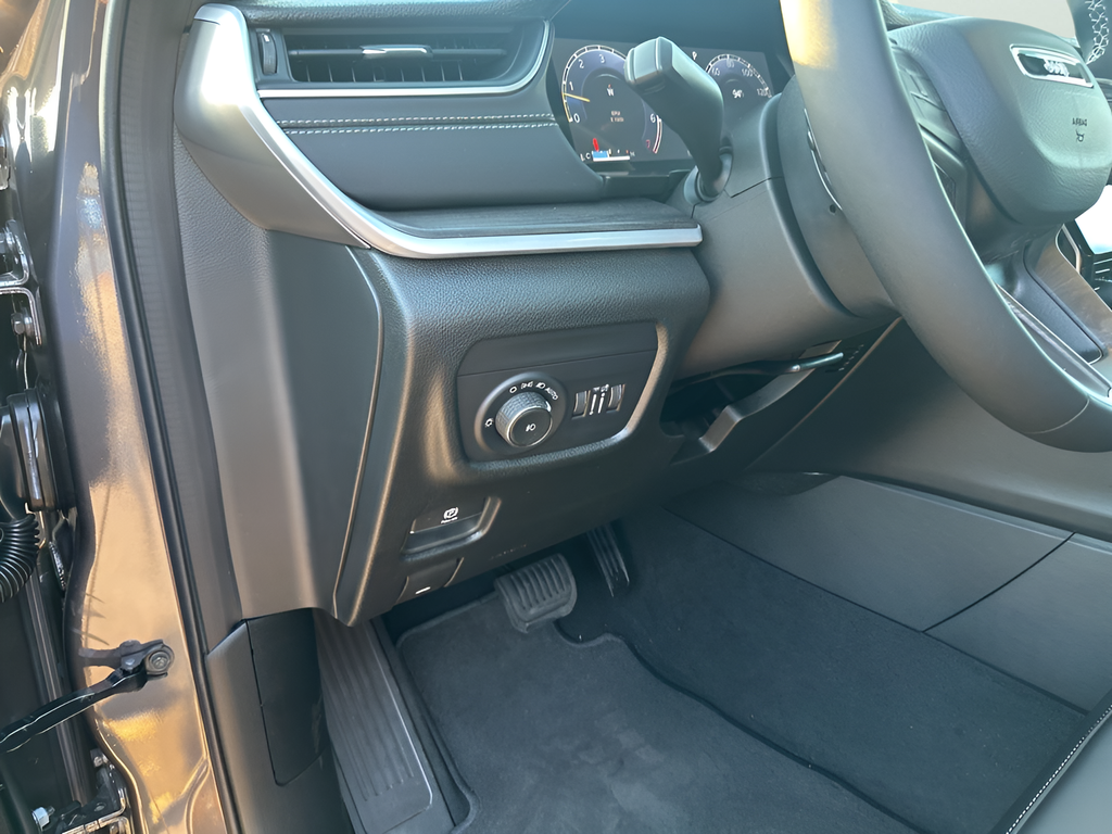 New Car 2025 Jeep Grand Cherokee L  Limited For Sale Under $50,000 In Austin, Texas