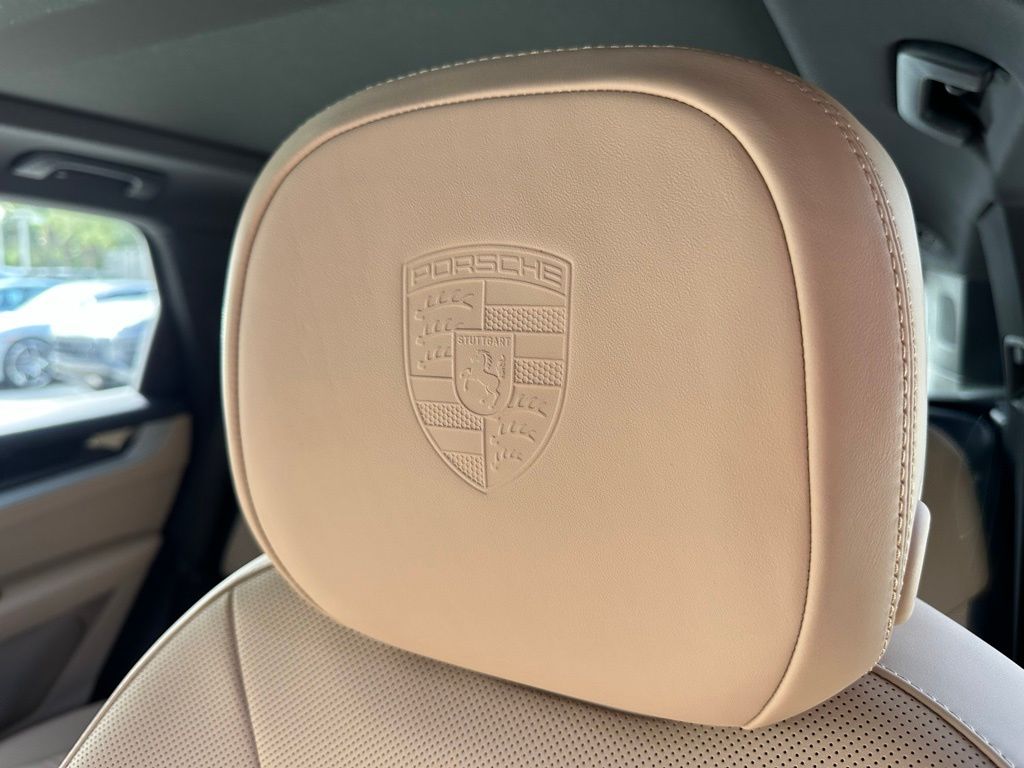 Thumbnail: 2025 Porsche Cayenne - 18