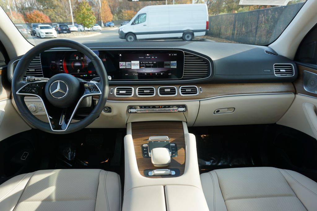 Thumbnail: 2024 Mercedes-Benz GLS - 17