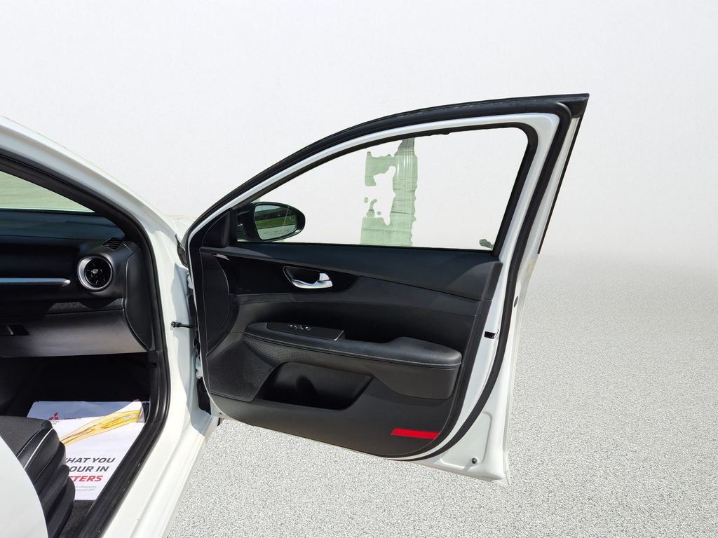 2023 Kia Forte GT-Line White at North Houston Mitsubishi