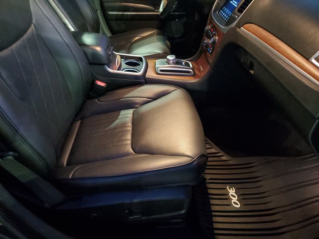 Used Car 2019 Chrysler 300  C For Sale Under $30,000 In Austin, Texas