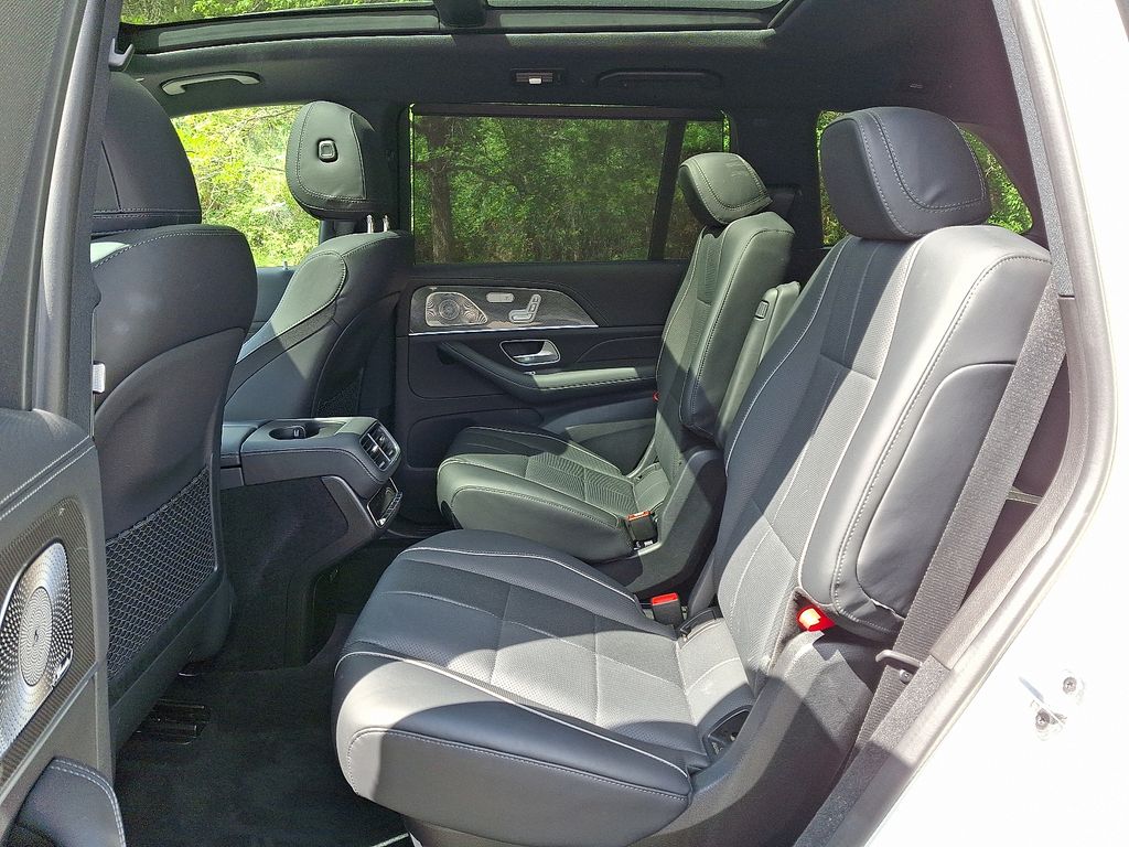 Thumbnail: 2022 Mercedes-Benz GLS - 10