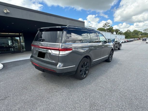2022 Lincoln Navigator Black Label