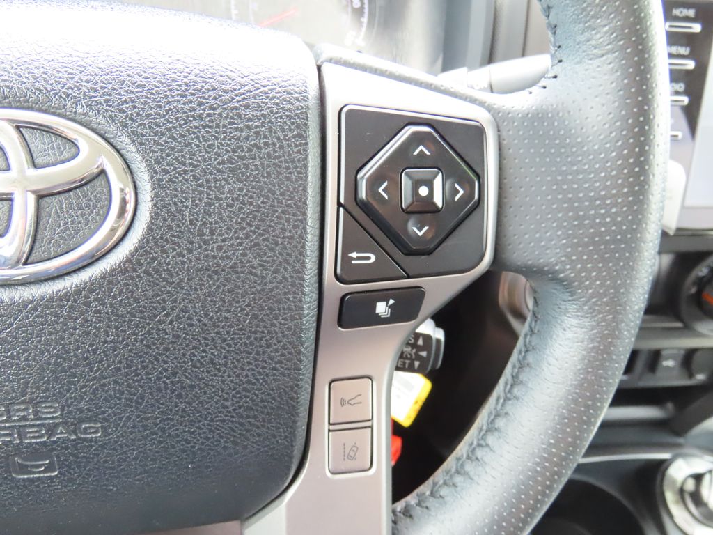 2020 Toyota 4Runner SR5 12