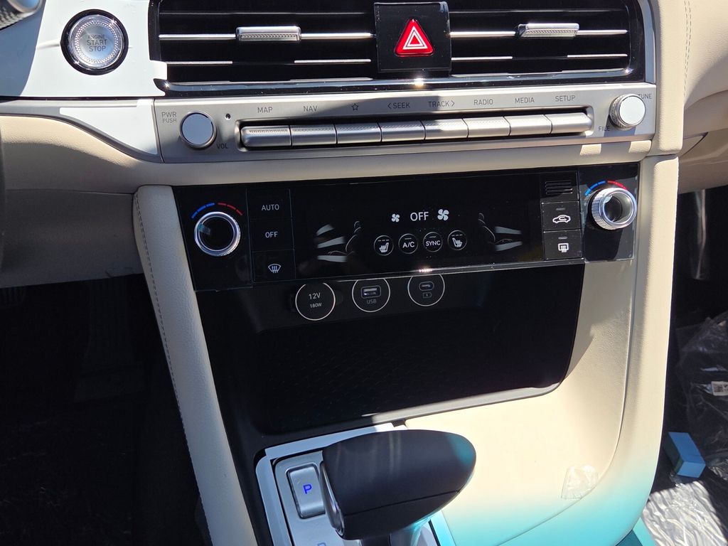 New 2026 Silver Genesis 2.5T image 19