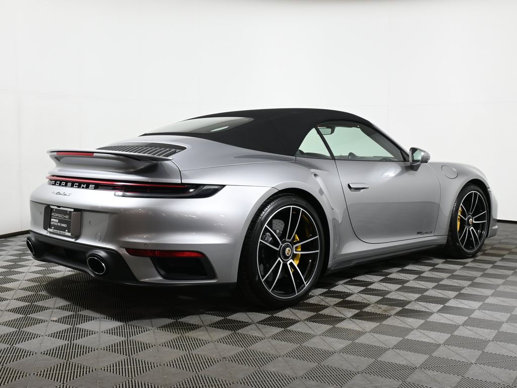 2022 Porsche 911 Turbo S 8