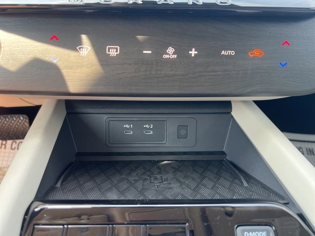 2025 Everest White Pearl Tricoat Nissan Murano SV FWD SUV