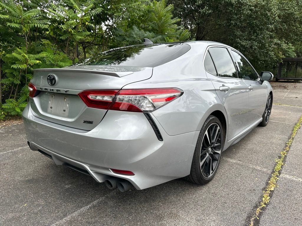 Used 2019 Silver Toyota XSE V6 image 3