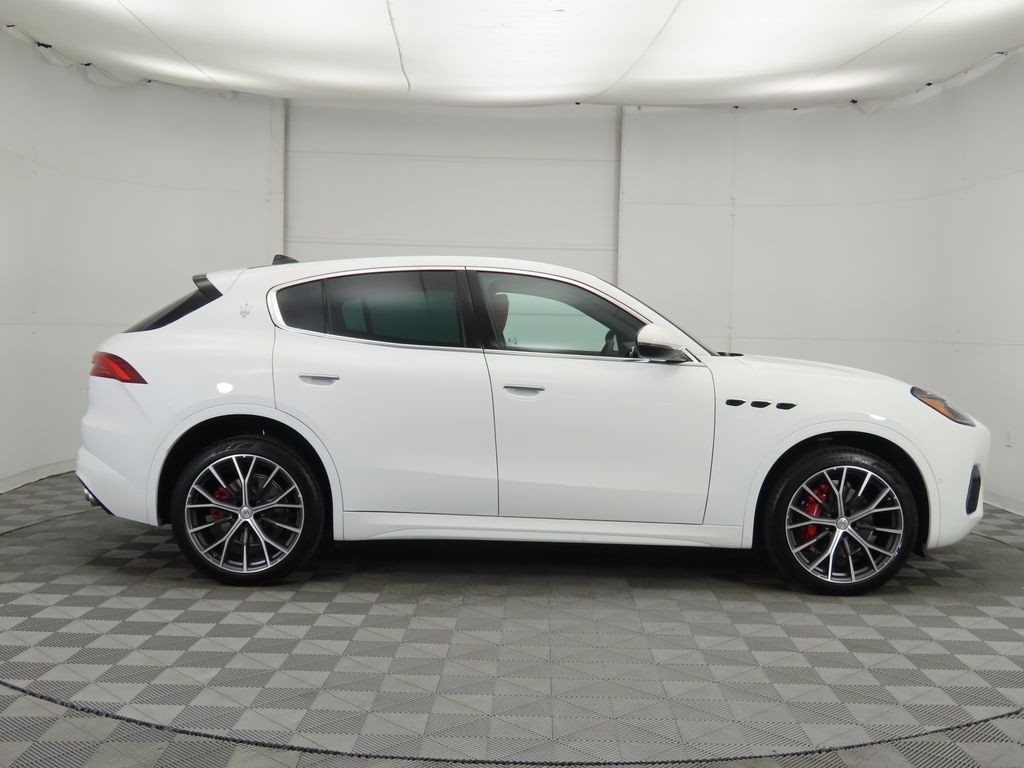 Thumbnail: 2025 Maserati Grecale - 4