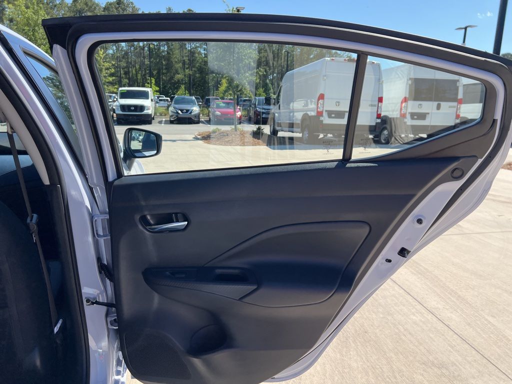 2025 Gray Sky Pearl Nissan Versa 1.6 SV FWD Sedan
