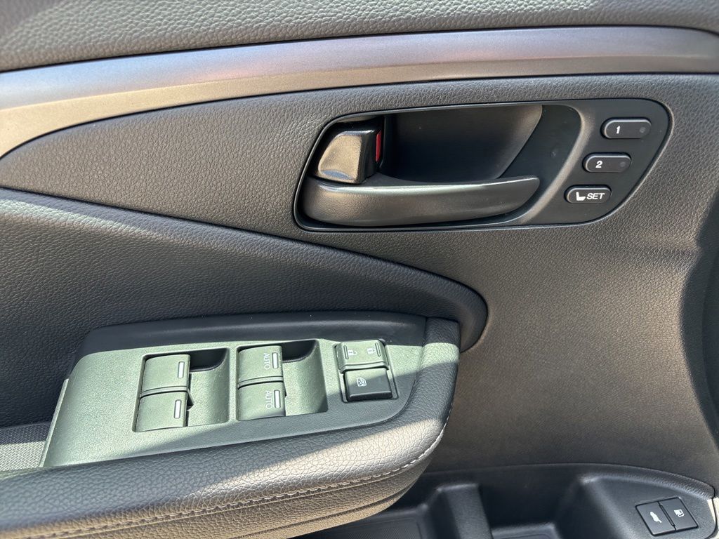 Thumbnail: 2023 Honda Passport - 12