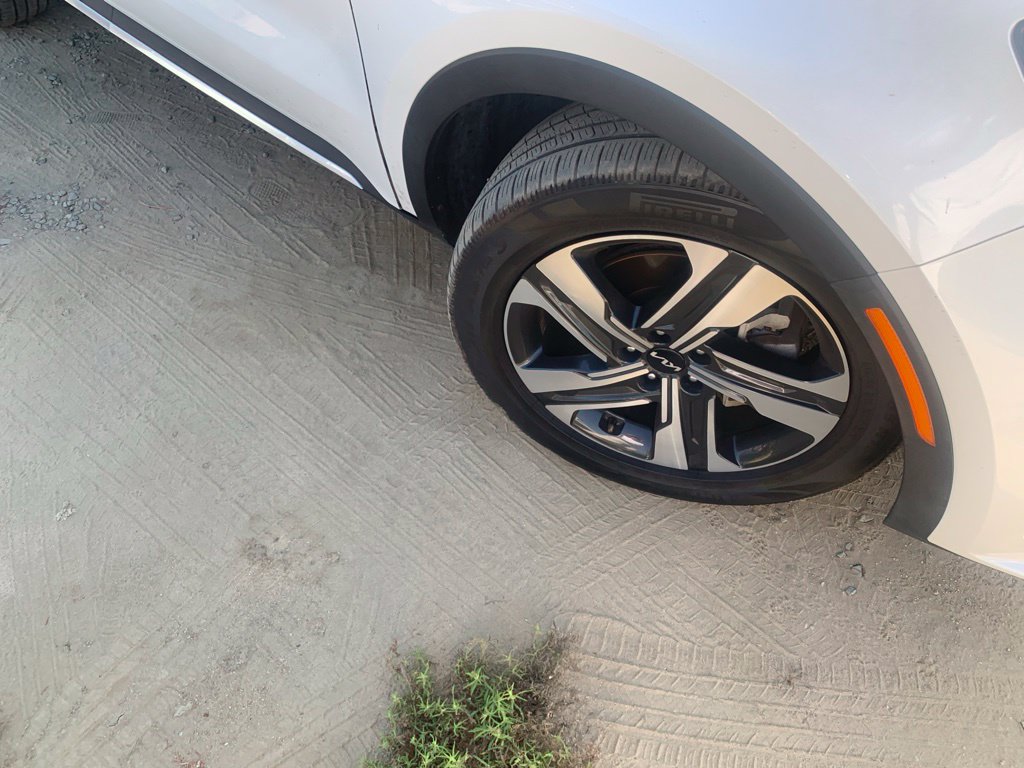 Certified Used 2023 White Kia EX image 5